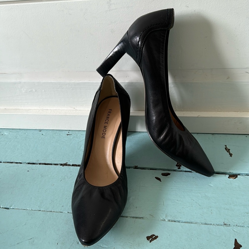 France Mode Size EU38.5 Black Leather Pump  3” Heel Elastized Gore at to…